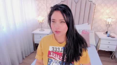 Ivonny Lee online show from 04/03/26, 12:47