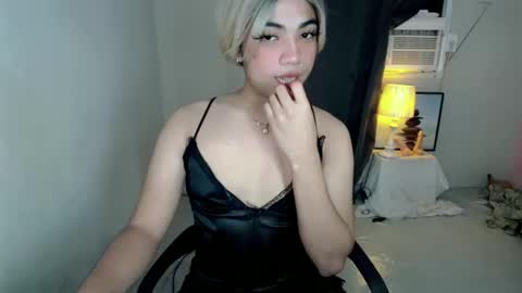 ivory_delight online show from 12/01/25, 04:12