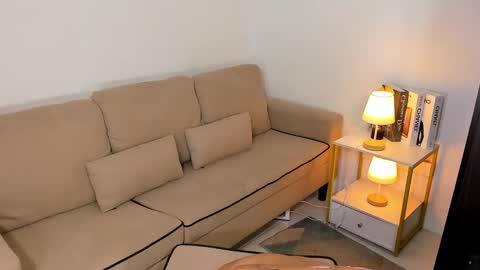 kirstenelsie online show from 12/12/24, 03:48