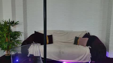 Celine online show from 10/22/25, 05:19