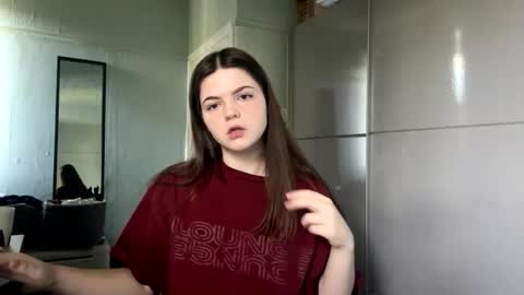 ivy2108 online show from 04/21/26, 03:17