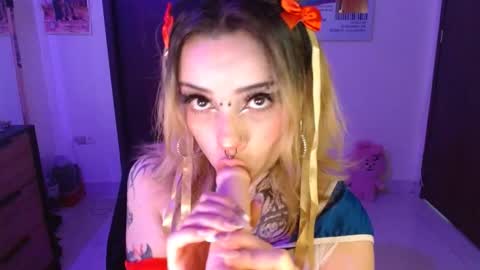 Ivy  online show from 03/08/26, 04:27