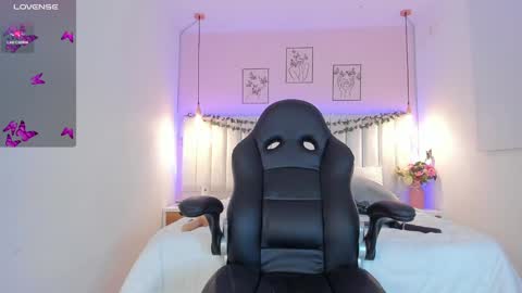 maria  online show from 01/09/25, 01:39