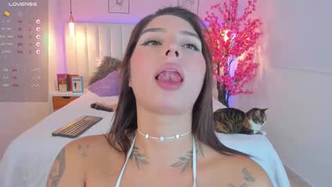 maria  online show from 02/20/25, 10:59