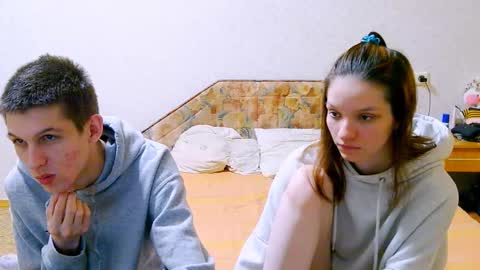 Snapshot of ivy__lester chatting on 02/26/25, 06:21 Ivy and Lester online show from 02/26/25, 06:21