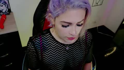 Snapshot of ivy__taylorr chatting on 02/12/26, 12:49 Diana Rojas online show from 02/12/26, 12:49