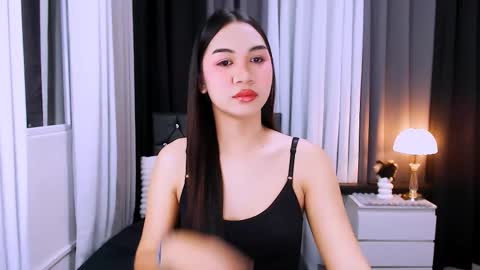 ivy_fucks online show from 11/18/25, 07:46