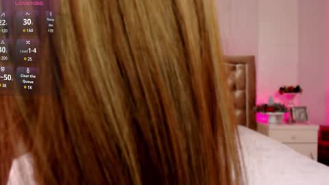 Snapshot of ivy_myaa chatting on 12/15/24, 08:25 Ivy Myaa online show from 12/15/24, 08:25