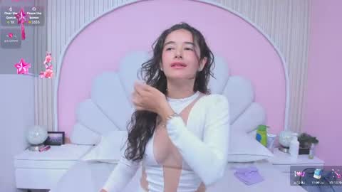 Snapshot of ivy_petit chatting on 06/24/26, 11:31 Ivy petit online show from 06/24/26, 11:31