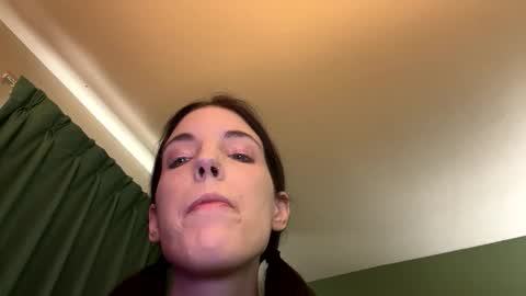 ivy_rose90 online show from 04/01/26, 06:16