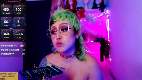 Snapshot of ivy_rosse chatting on 12/09/24, 06:25 You can find more of me here online show from 12/09/24, 06:25