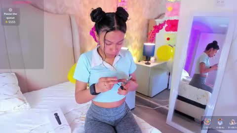 Ivy  online show from 10/26/25, 03:29