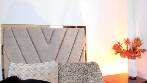 IvyJhonss online show from 09/15/25, 11:43