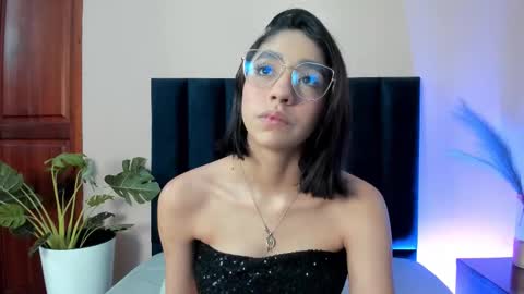 IvyJhonss online show from 01/17/26, 12:21