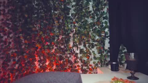 Miss Ivy online show from 12/27/24, 07:03