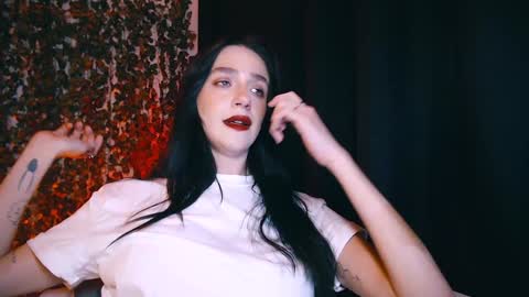 Miss Ivy online show from 01/19/25, 07:26