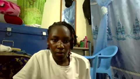 ivyk_ online show from 03/06/26, 10:45