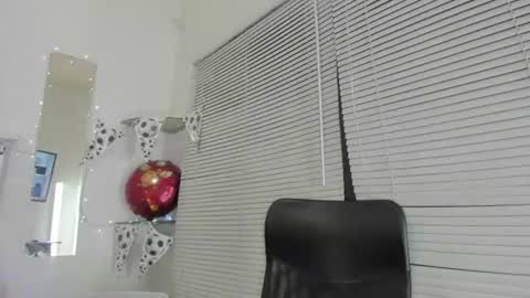 ivymilleer online show from 07/08/26, 12:42
