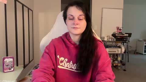 Snapshot of ivyminxxx chatting on 10/28/25, 06:10 Ivy Minxxx online show from 10/28/25, 06:10