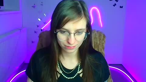 Ivy online show from 04/12/26, 07:02