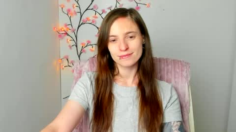 Ivy online show from 05/21/26, 12:45