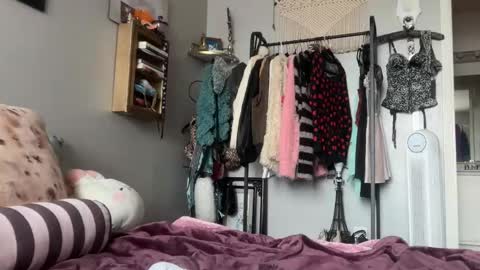 Ivy online show from 02/12/26, 08:15