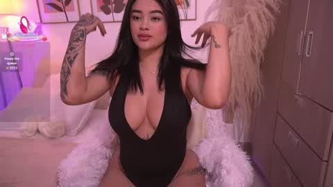 Annie online show from 09/20/25, 03:18