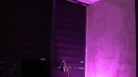 Snapshot of ivyrowa chatting on 11/15/25, 06:37 IvyRowa online show from 11/15/25, 06:37