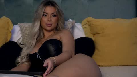  Ivy  online show from 01/27/25, 09:23