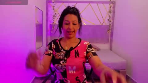 ivyshine7 online show from 12/01/25, 06:57