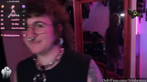 Snapshot of ivyshrumx chatting on 11/20/25, 02:23 Ivy ShrumX online show from 11/20/25, 02:23