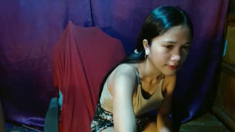 Snapshot of ivysnow07 chatting on 12/16/25, 08:41 MAI online show from 12/16/25, 08:41