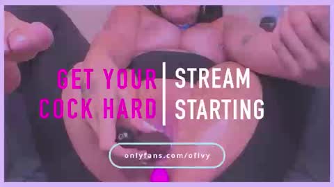 Snapshot of ivyswings chatting on 10/20/25, 10:27 Ivy Swings online show from 10/20/25, 10:27