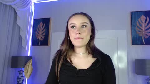 Snapshot of ivyy_crystal chatting on 09/14/25, 01:27 Ivy online show from 09/14/25, 01:27