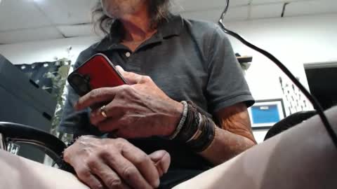 Brian online show from 04/11/26, 07:45