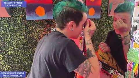 Snapshot of iwillbeyourmuse chatting on 09/15/25, 07:03 Muse hethey online show from 09/15/25, 07:03