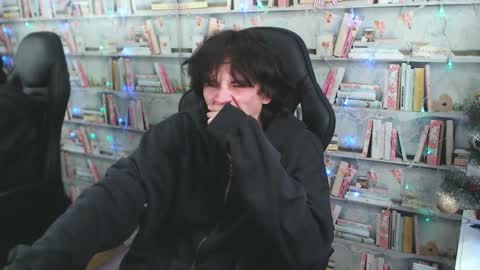 Maxim online show from 12/26/24, 02:01