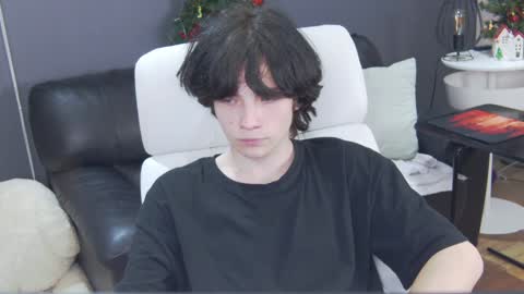 Maxim online show from 01/04/25, 01:10