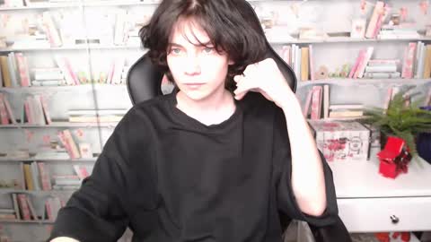 Maxim online show from 02/27/25, 08:42