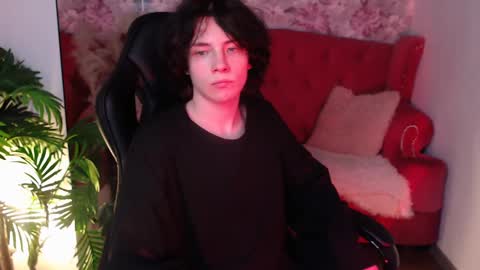 Maxim online show from 03/04/25, 01:01