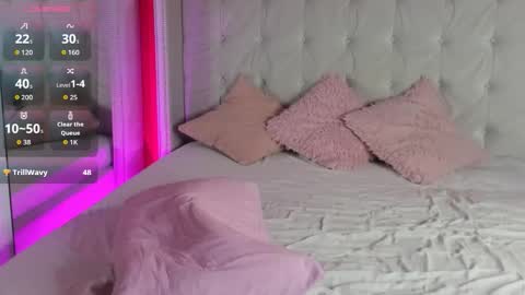 Maxim online show from 09/28/25, 10:26