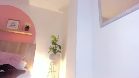 Iza online show from 02/08/25, 10:08