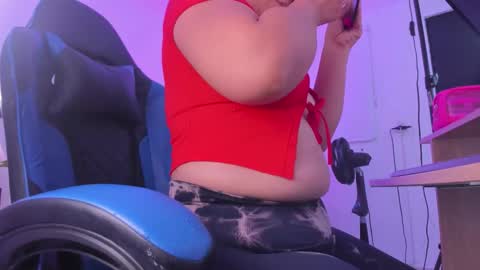 Iza online show from 10/21/25, 02:34