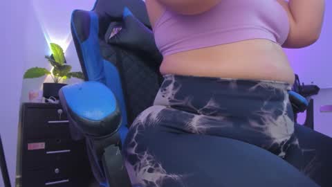 Iza online show from 02/13/26, 01:07