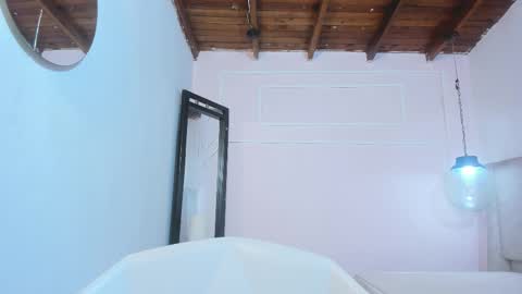 izelevans online show from 03/20/26, 12:10