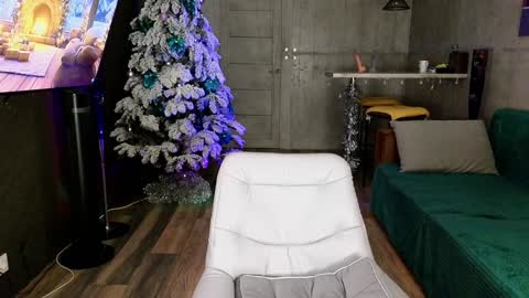 izi online show from 12/19/24, 09:28