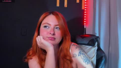 hot izys online show from 07/25/26, 08:06