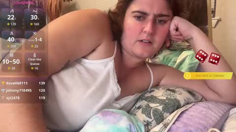 Snapshot of izzyishottttt chatting on 09/10/25, 02:55 izzyishottttt online show from 09/10/25, 02:55