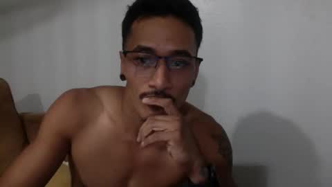 Snapshot of j0nnyk1ng chatting on 11/07/25, 10:15 Mugen online show from 11/07/25, 10:15