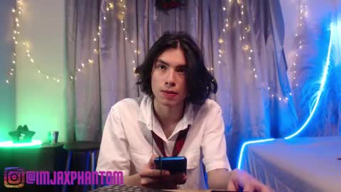 Hey im Jaxxxon check my info     online show from 12/05/24, 08:11